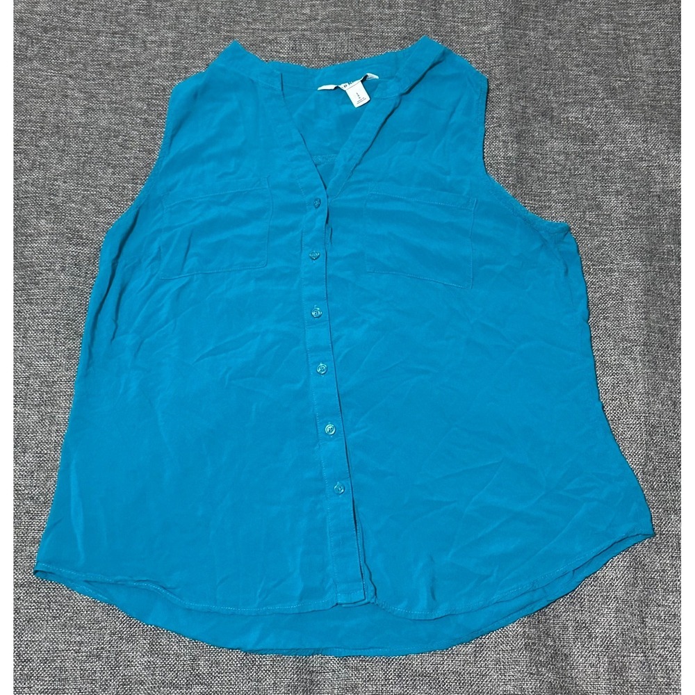 Old Navy Women's L Sleeveless Button Down Top‎
